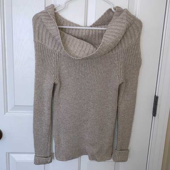 Hollister Cowl Neck Knit Sweater - S - Picture 2 of 5